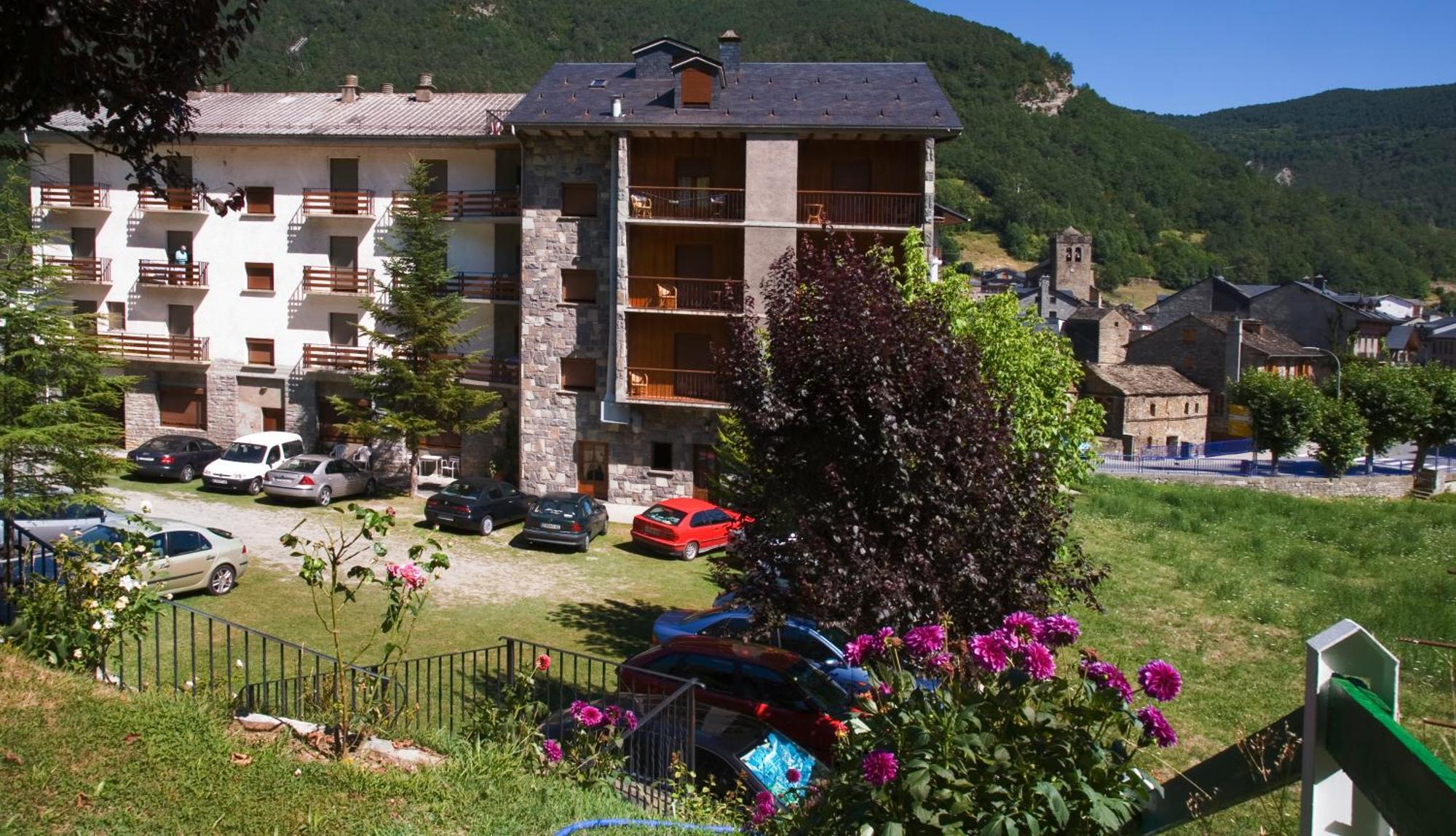 Hotel Latre Broto Buitenkant foto