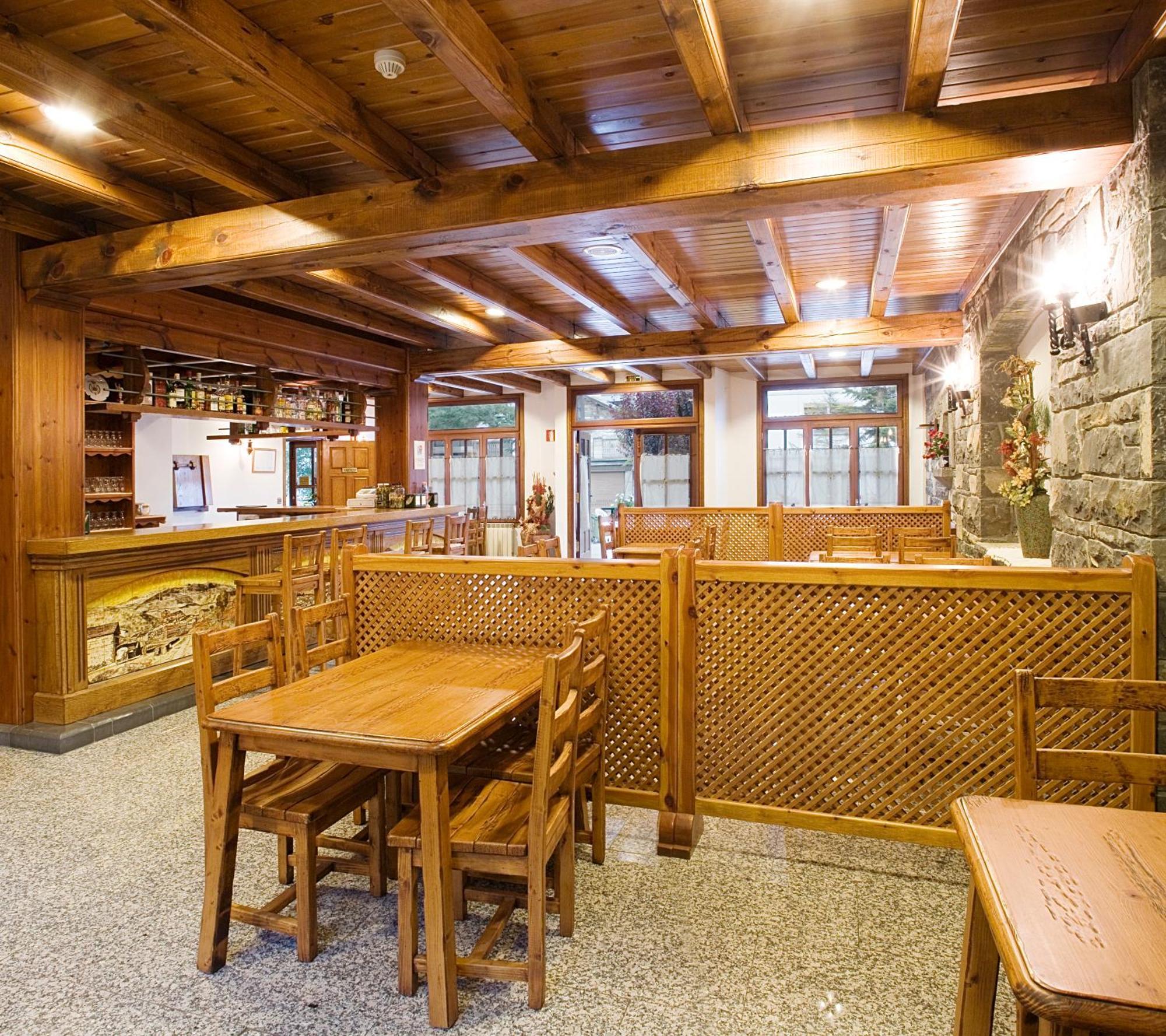Hotel Latre Broto Buitenkant foto